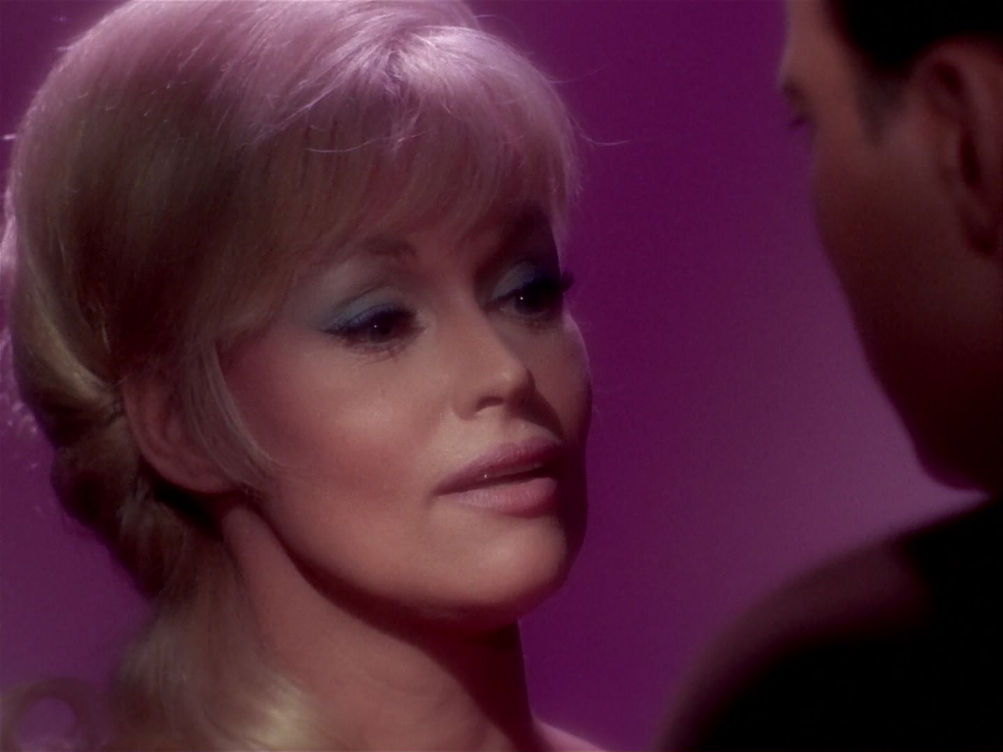 ariane179254_StarTrek_1x06_MuddsWomen_1695.jpg