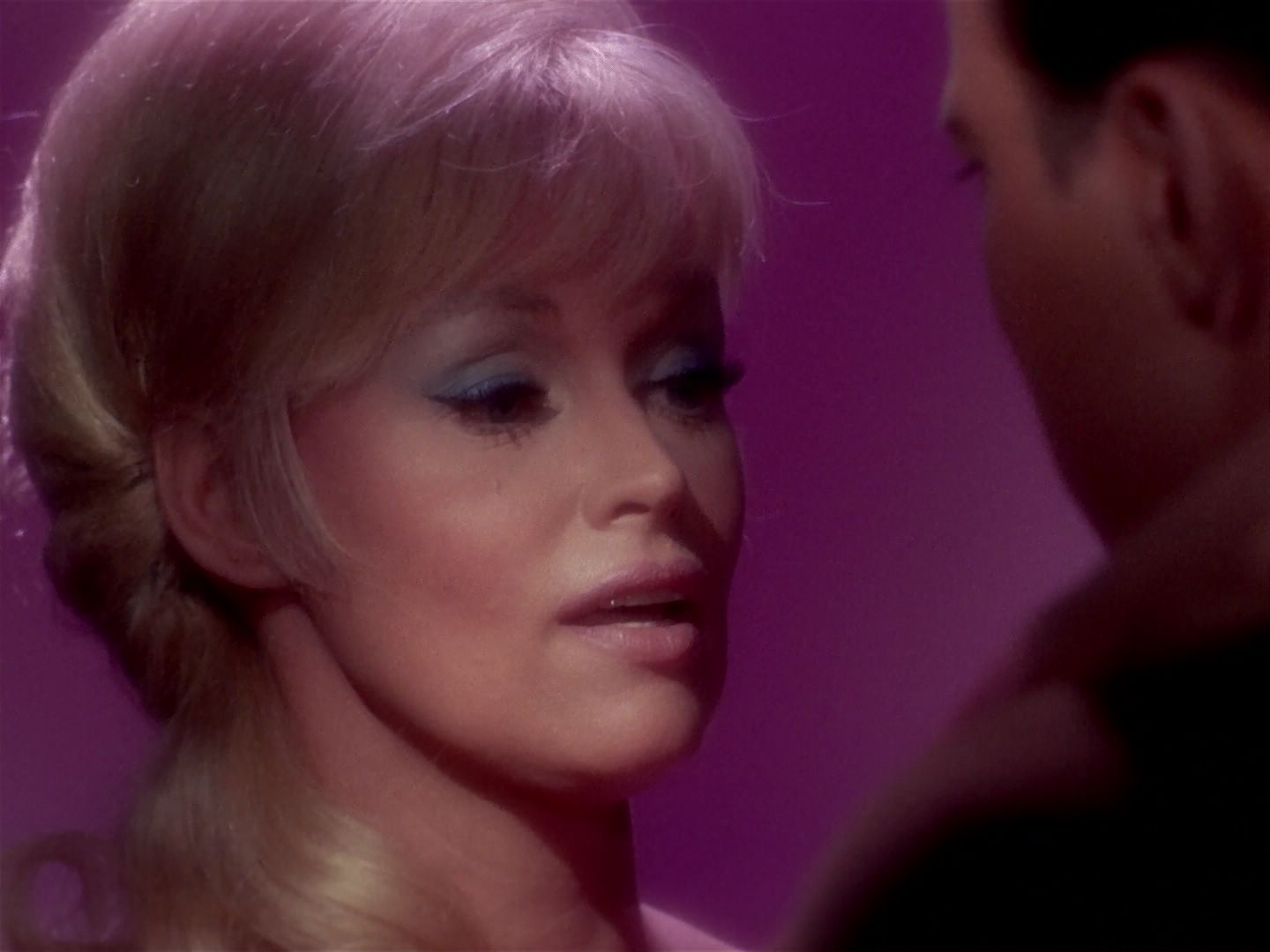 ariane179254_StarTrek_1x06_MuddsWomen_1697.jpg