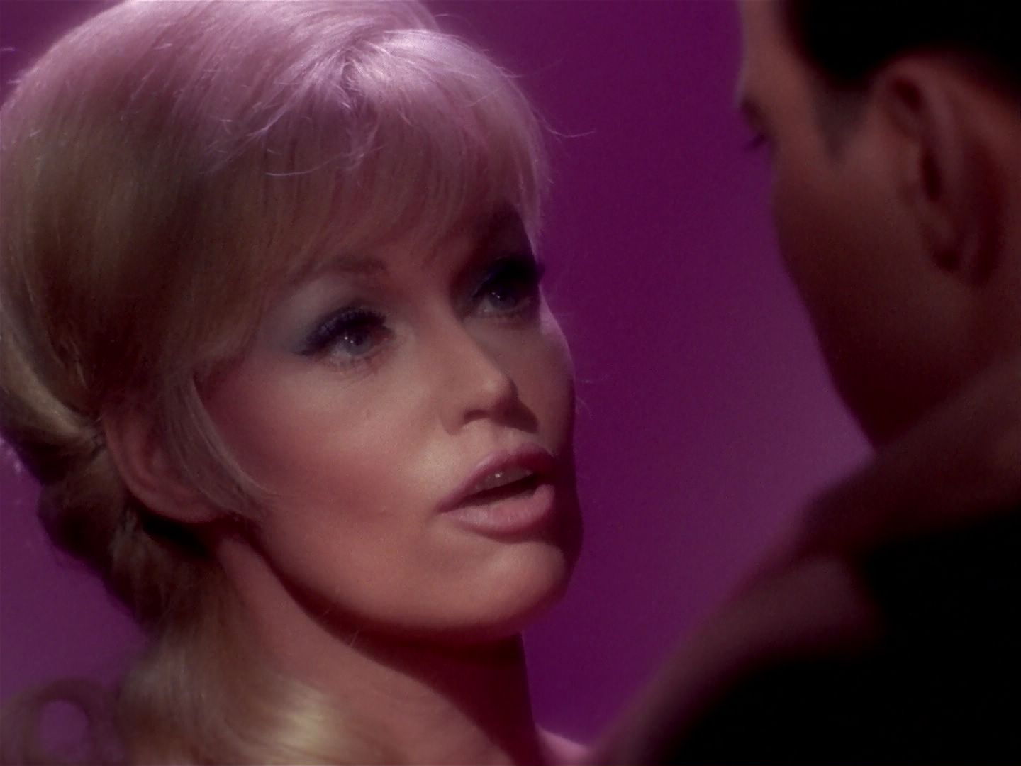 ariane179254_StarTrek_1x06_MuddsWomen_1699.jpg