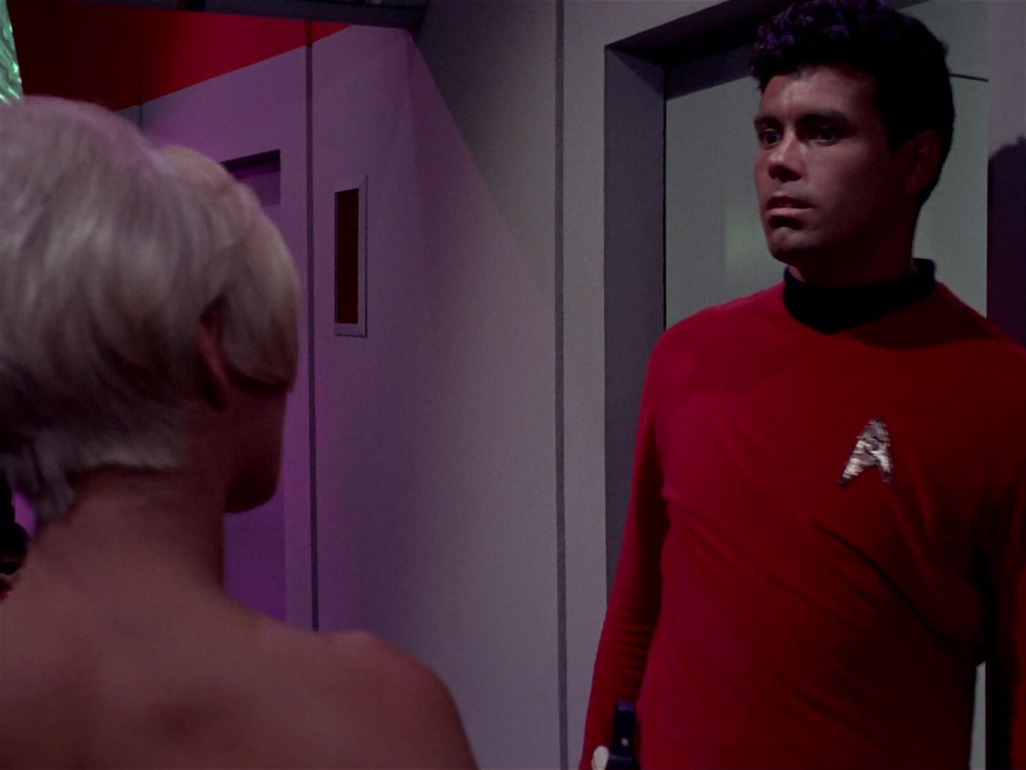 ariane179254_StarTrek_1x06_MuddsWomen_1776.jpg