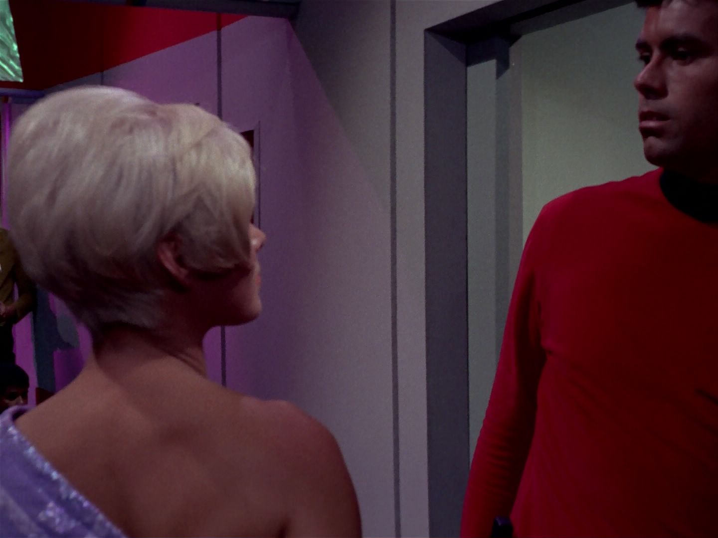 ariane179254_StarTrek_1x06_MuddsWomen_1777.jpg