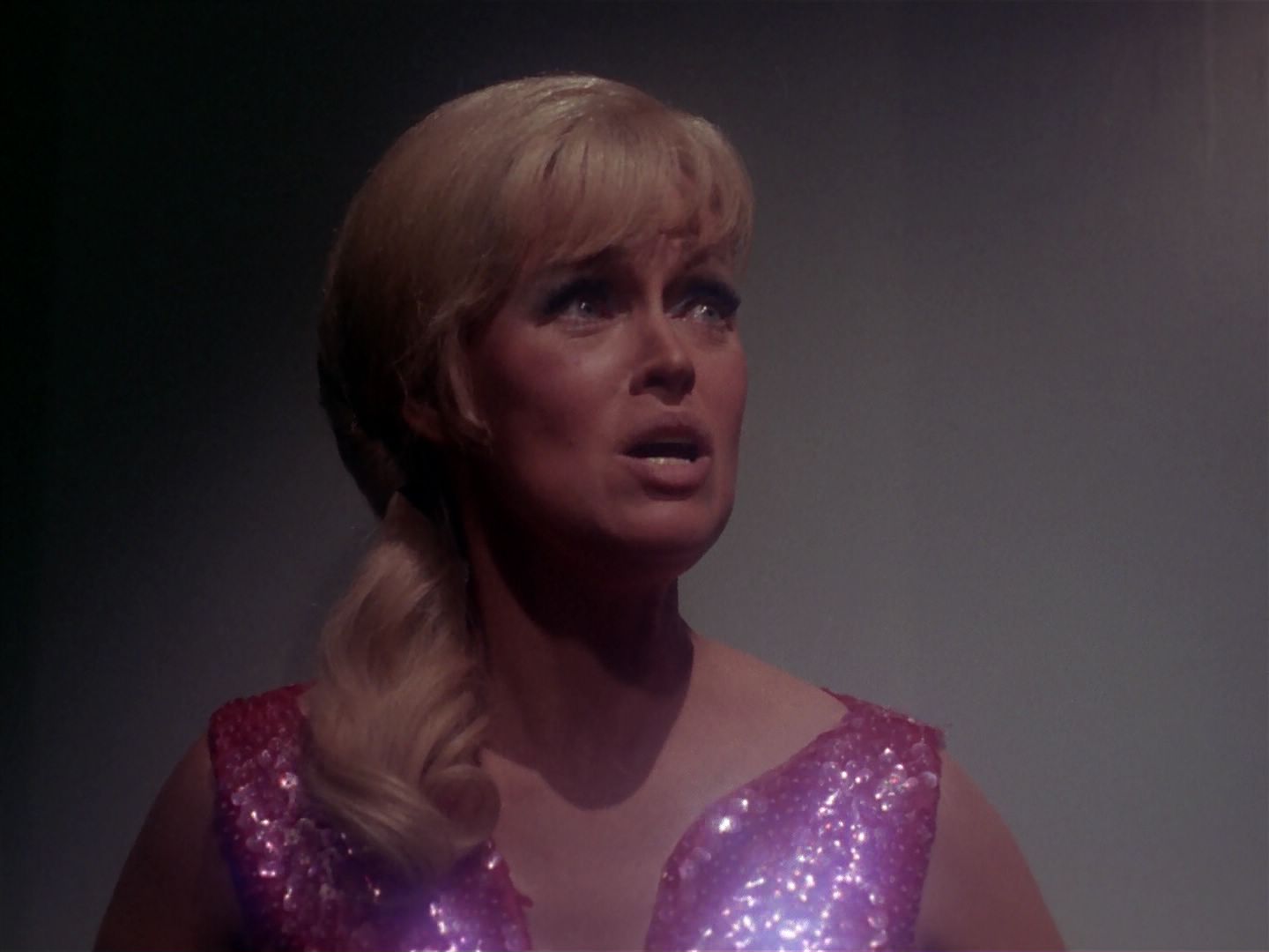 ariane179254_StarTrek_1x06_MuddsWomen_1868.jpg