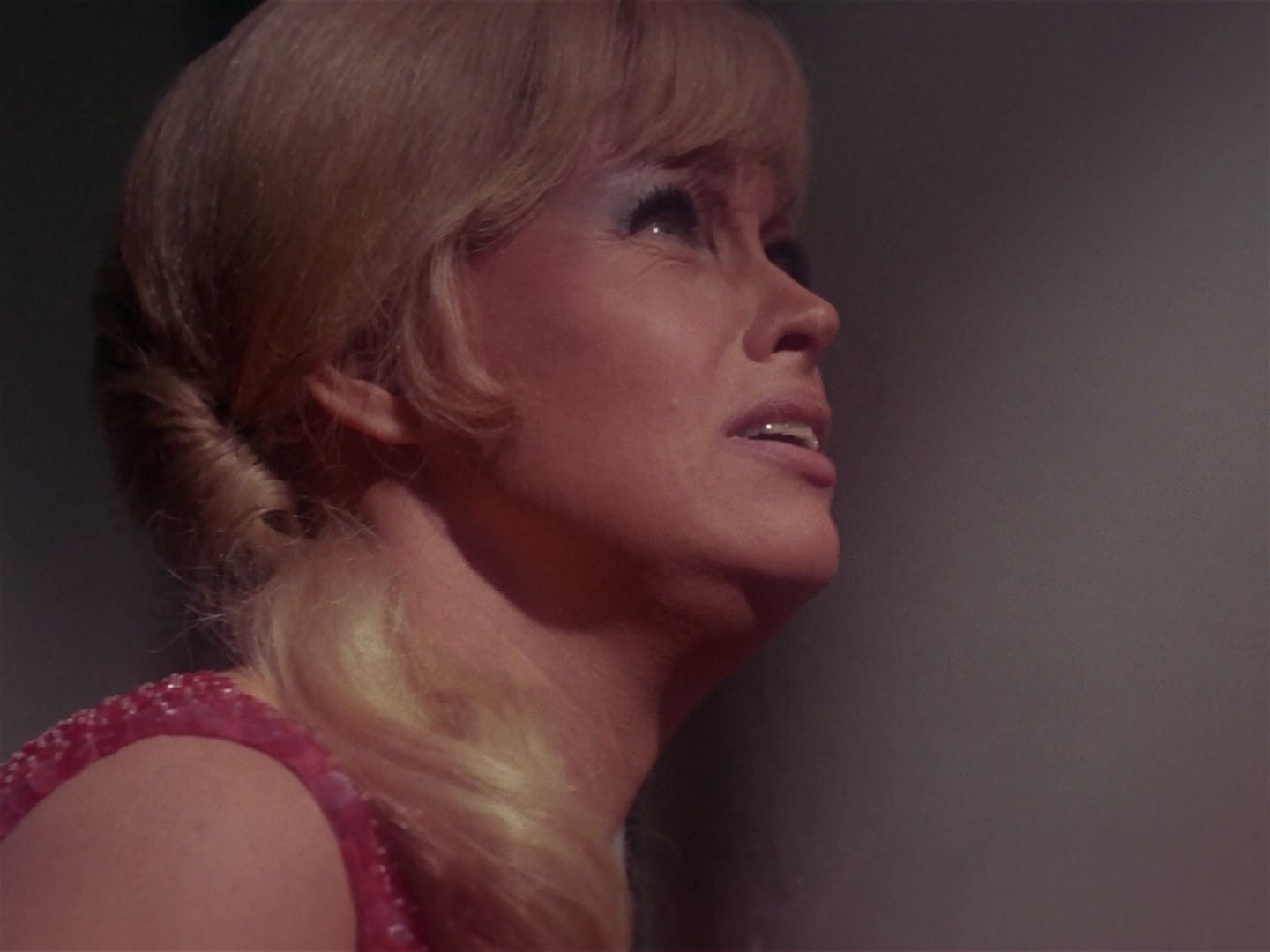 ariane179254_StarTrek_1x06_MuddsWomen_1871.jpg