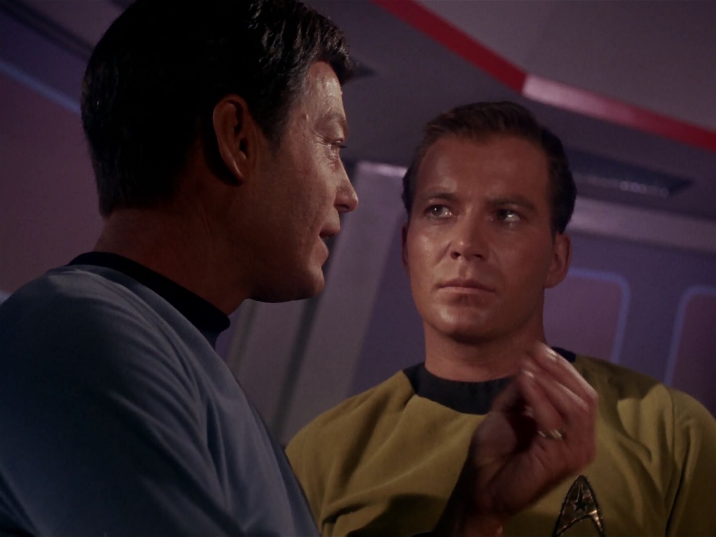 ariane179254_StarTrek_1x06_MuddsWomen_1956.jpg