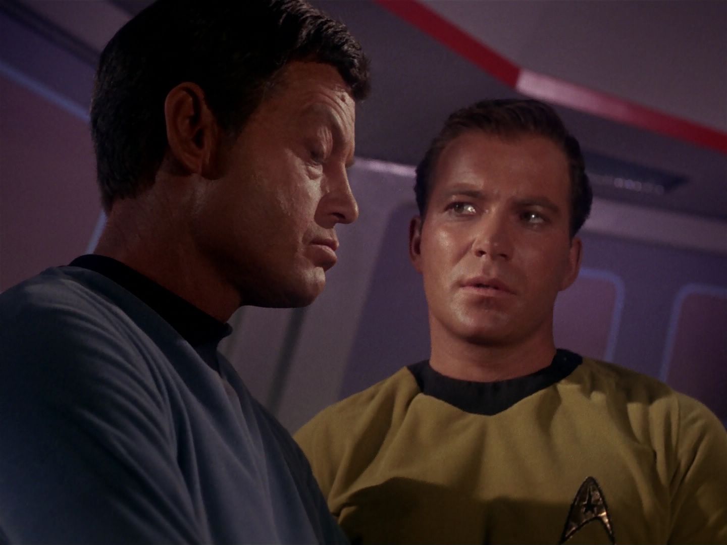 ariane179254_StarTrek_1x06_MuddsWomen_1986.jpg