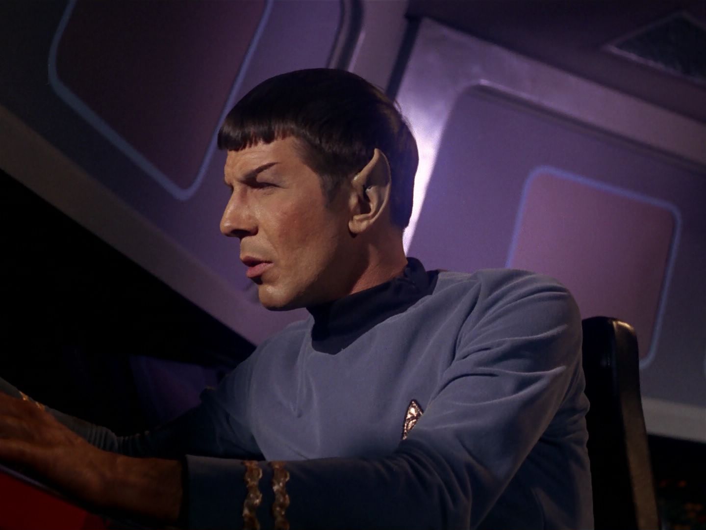 ariane179254_StarTrek_1x06_MuddsWomen_2053.jpg