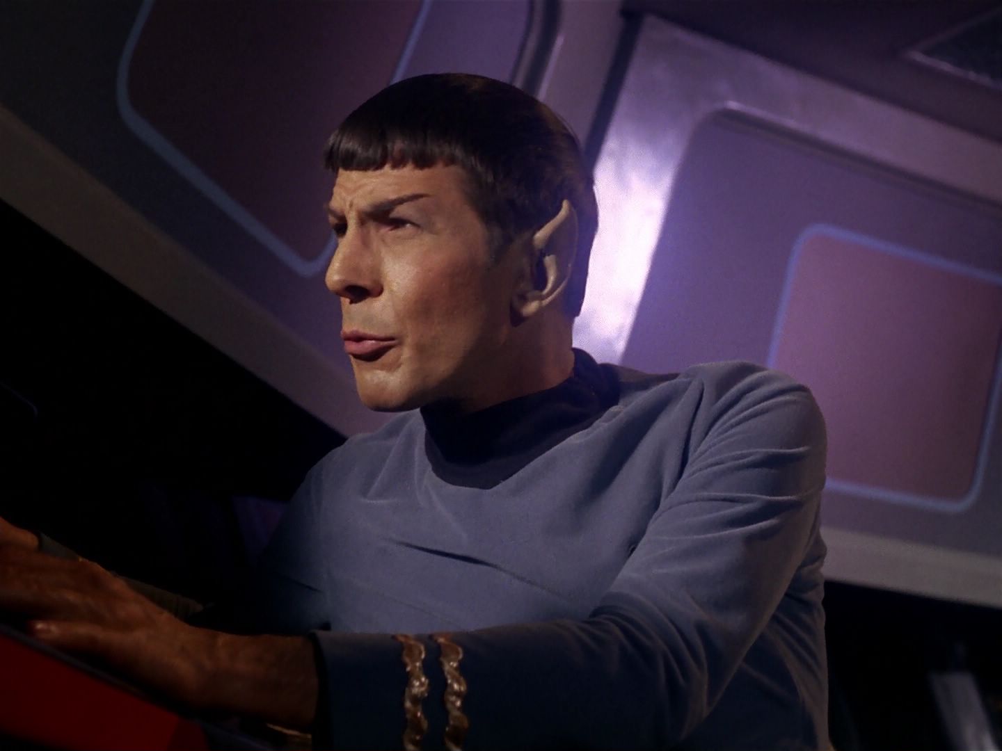 ariane179254_StarTrek_1x06_MuddsWomen_2057.jpg