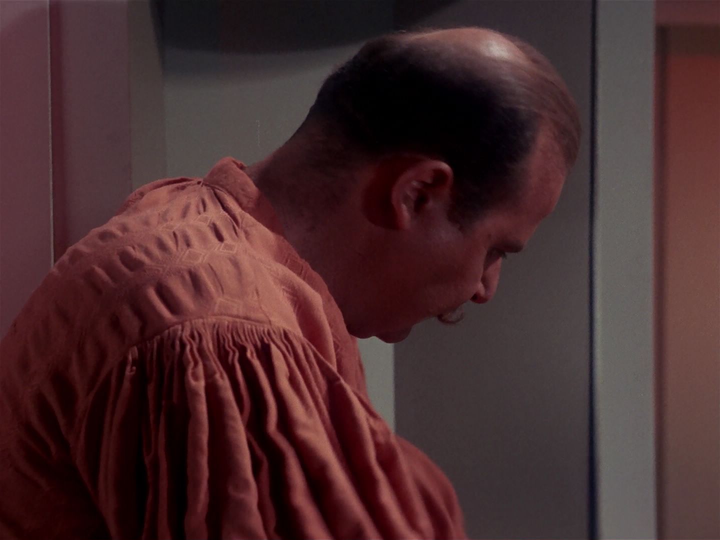 ariane179254_StarTrek_1x06_MuddsWomen_2111.jpg