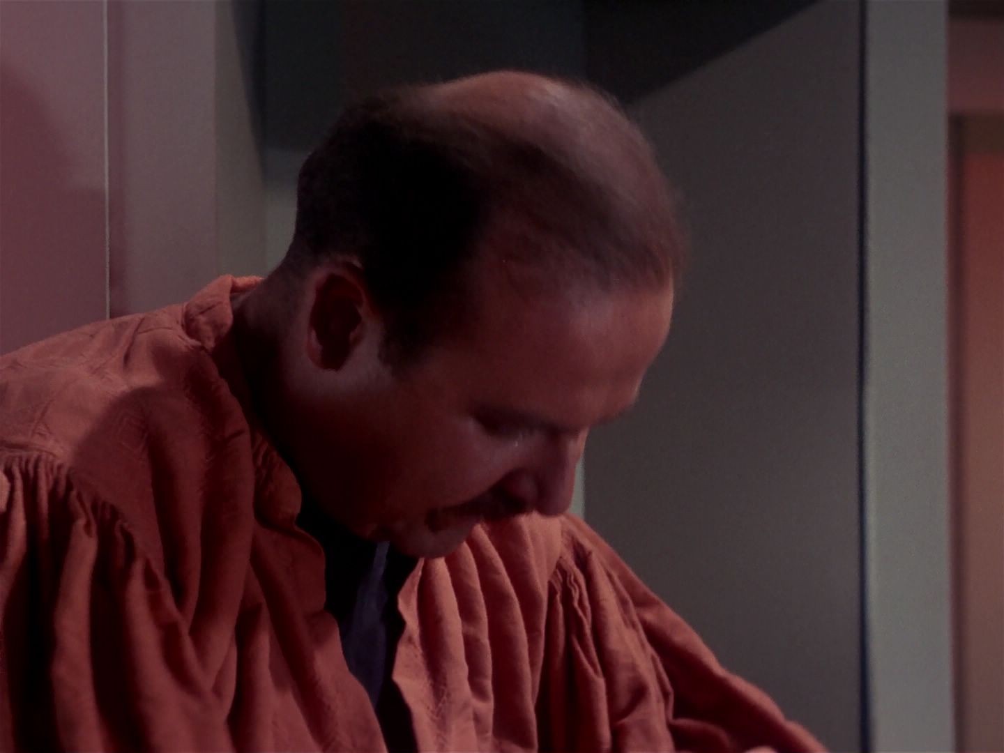 ariane179254_StarTrek_1x06_MuddsWomen_2123.jpg