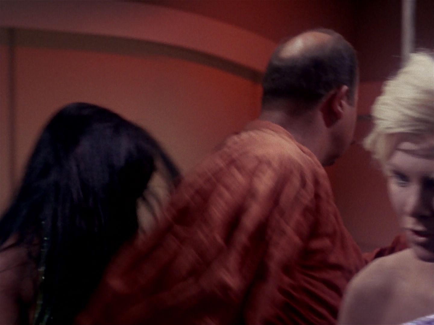 ariane179254_StarTrek_1x06_MuddsWomen_2149.jpg