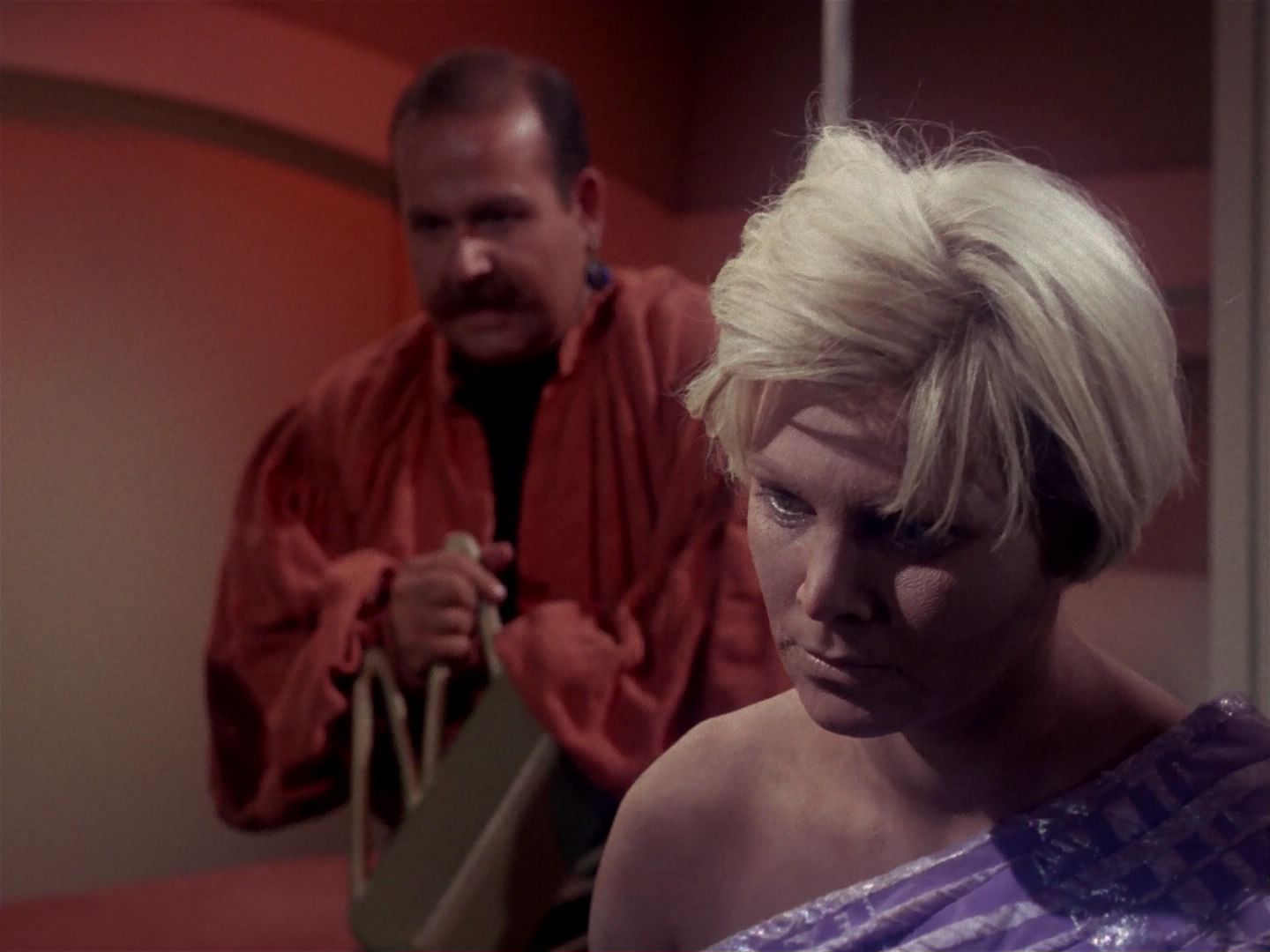 ariane179254_StarTrek_1x06_MuddsWomen_2151.jpg