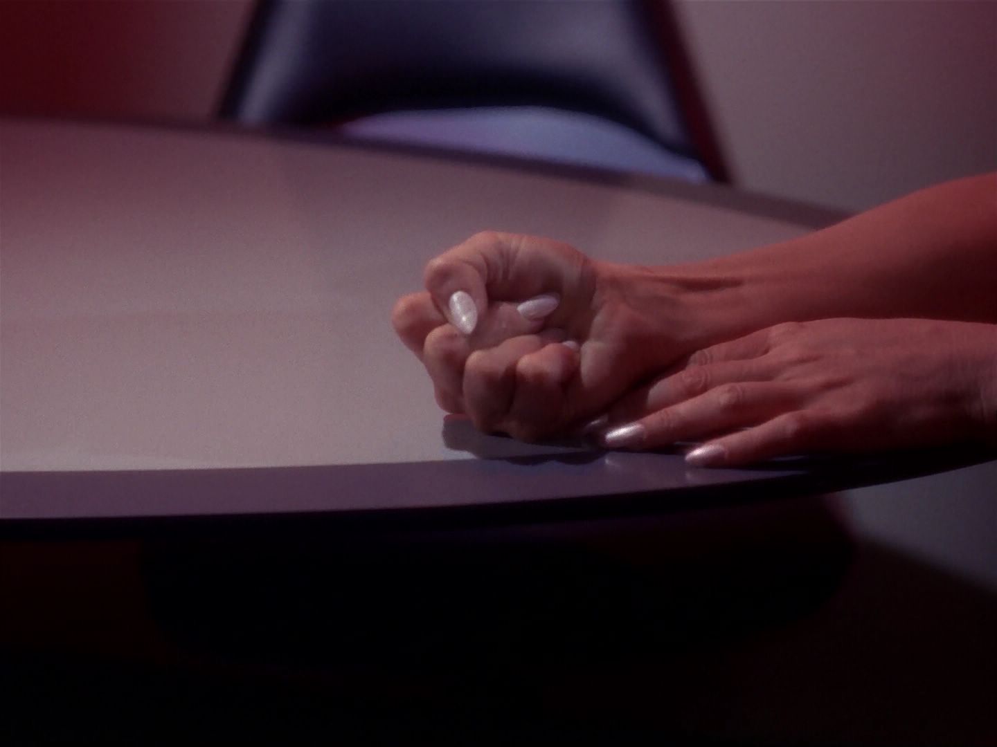 ariane179254_StarTrek_1x06_MuddsWomen_2247.jpg