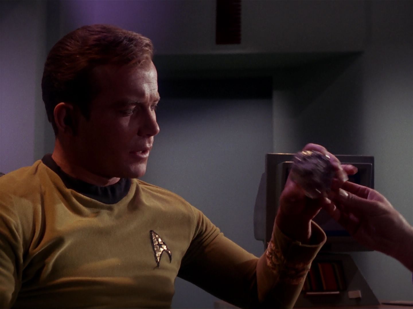 ariane179254_StarTrek_1x06_MuddsWomen_2257.jpg