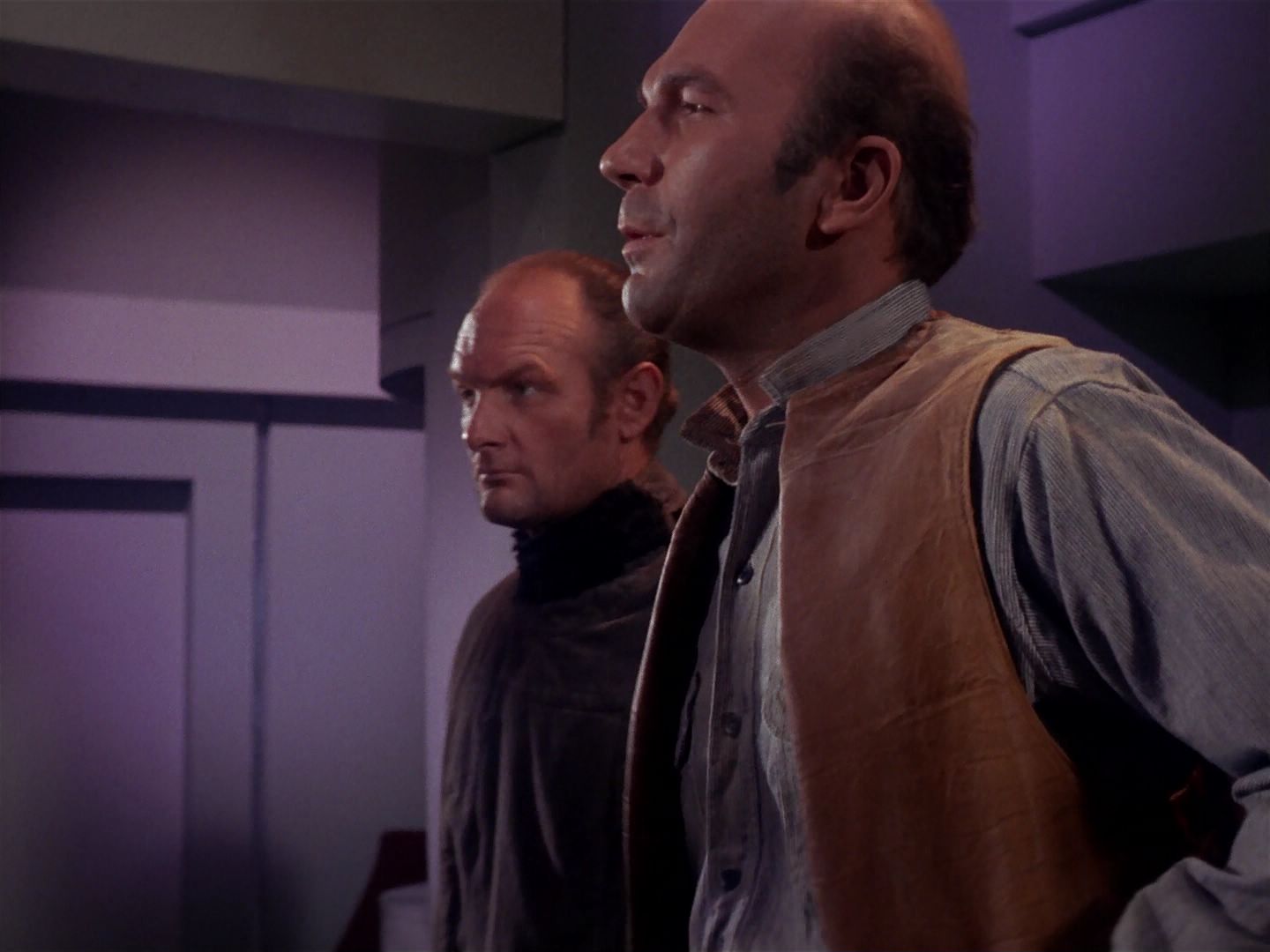 ariane179254_StarTrek_1x06_MuddsWomen_2281.jpg