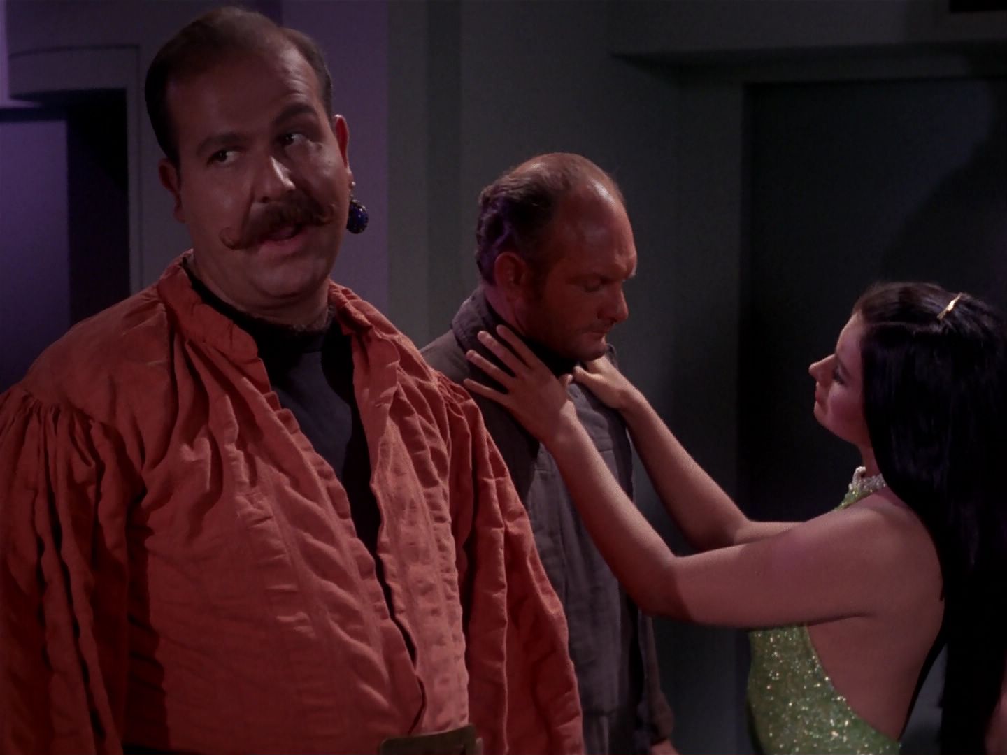 ariane179254_StarTrek_1x06_MuddsWomen_2394.jpg