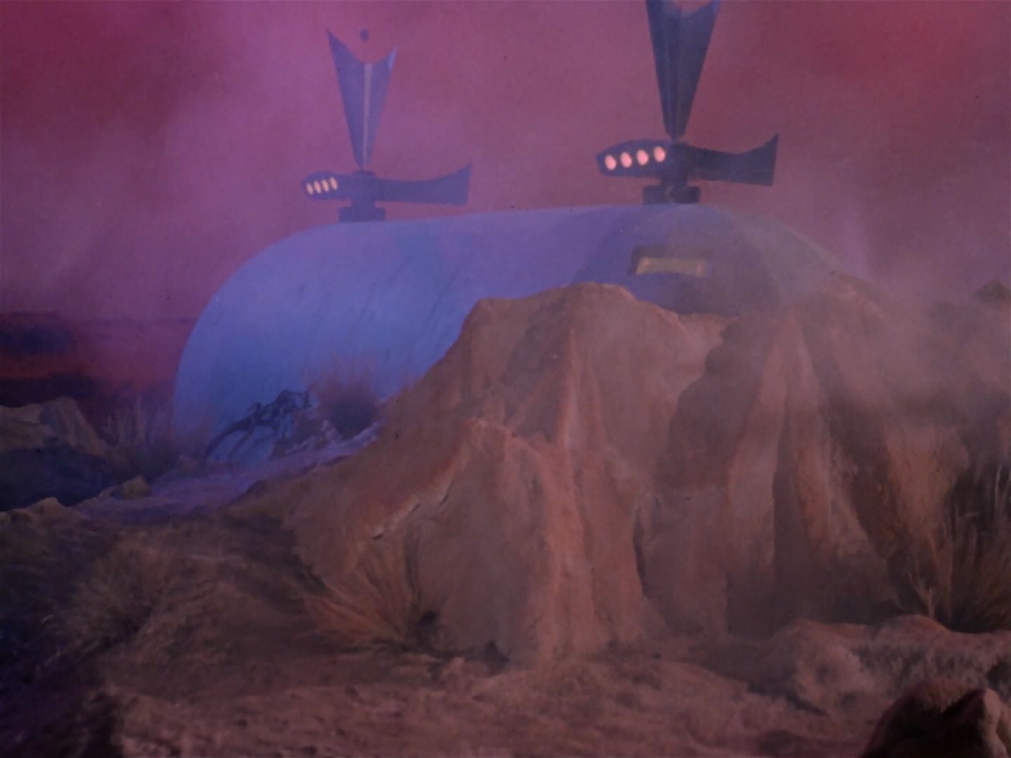 ariane179254_StarTrek_1x06_MuddsWomen_2433.jpg