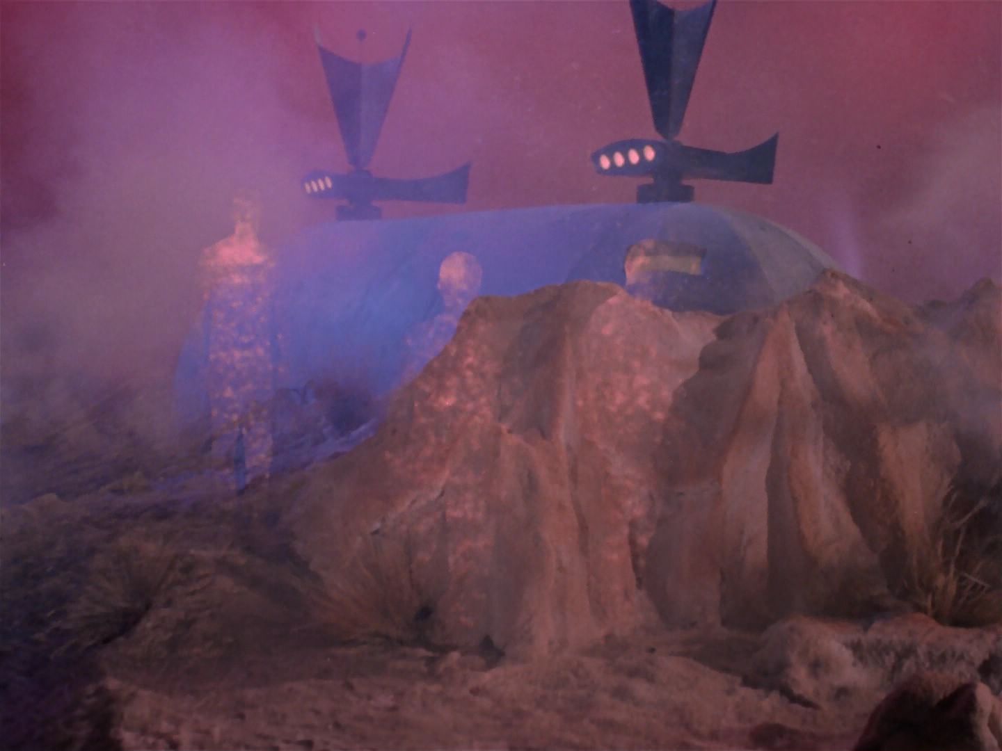 ariane179254_StarTrek_1x06_MuddsWomen_2436.jpg