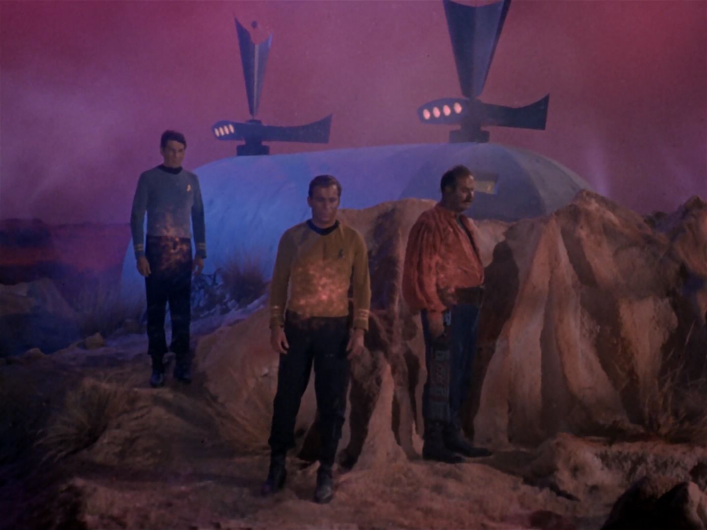 ariane179254_StarTrek_1x06_MuddsWomen_2441.jpg