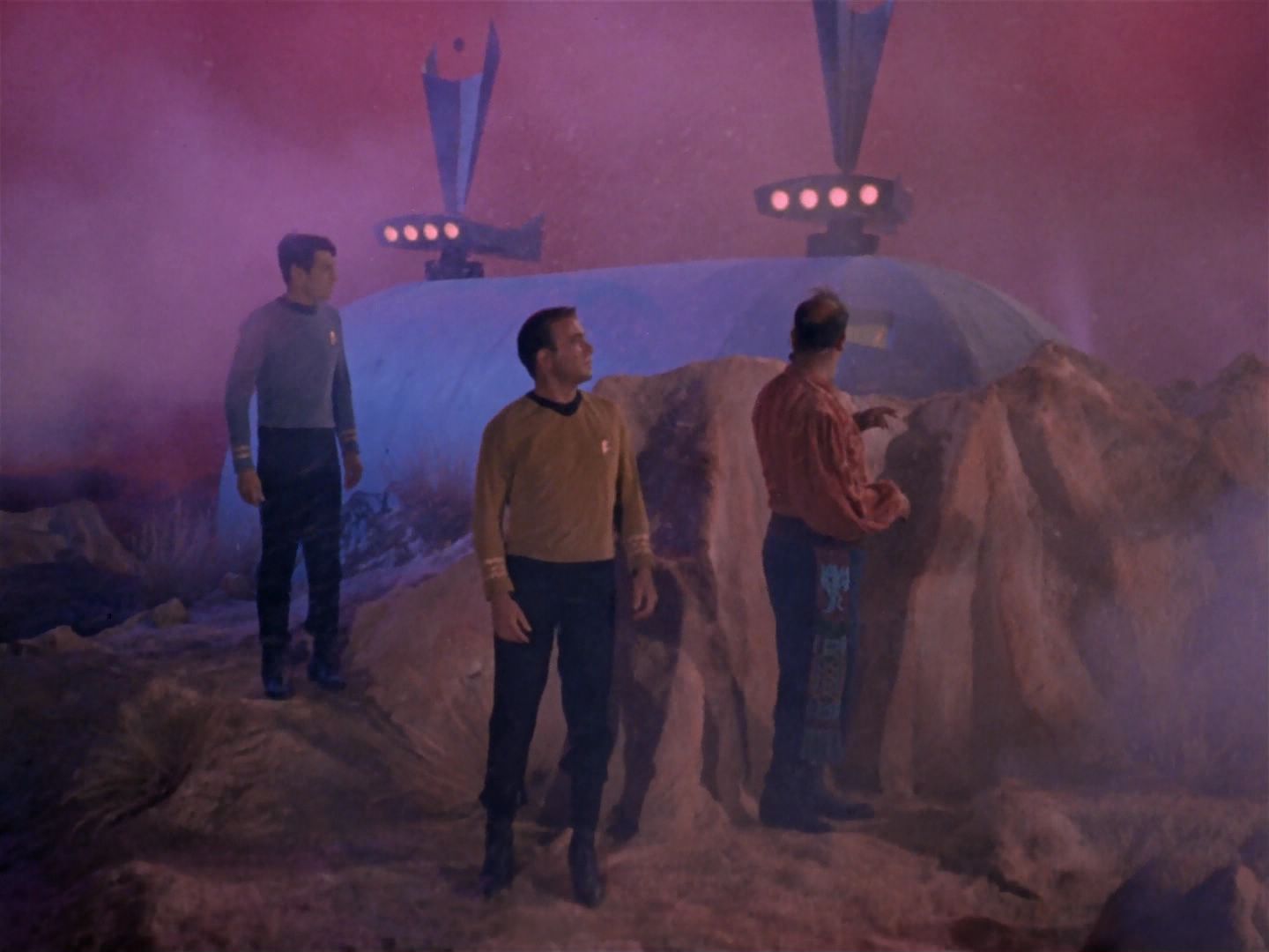 ariane179254_StarTrek_1x06_MuddsWomen_2446.jpg