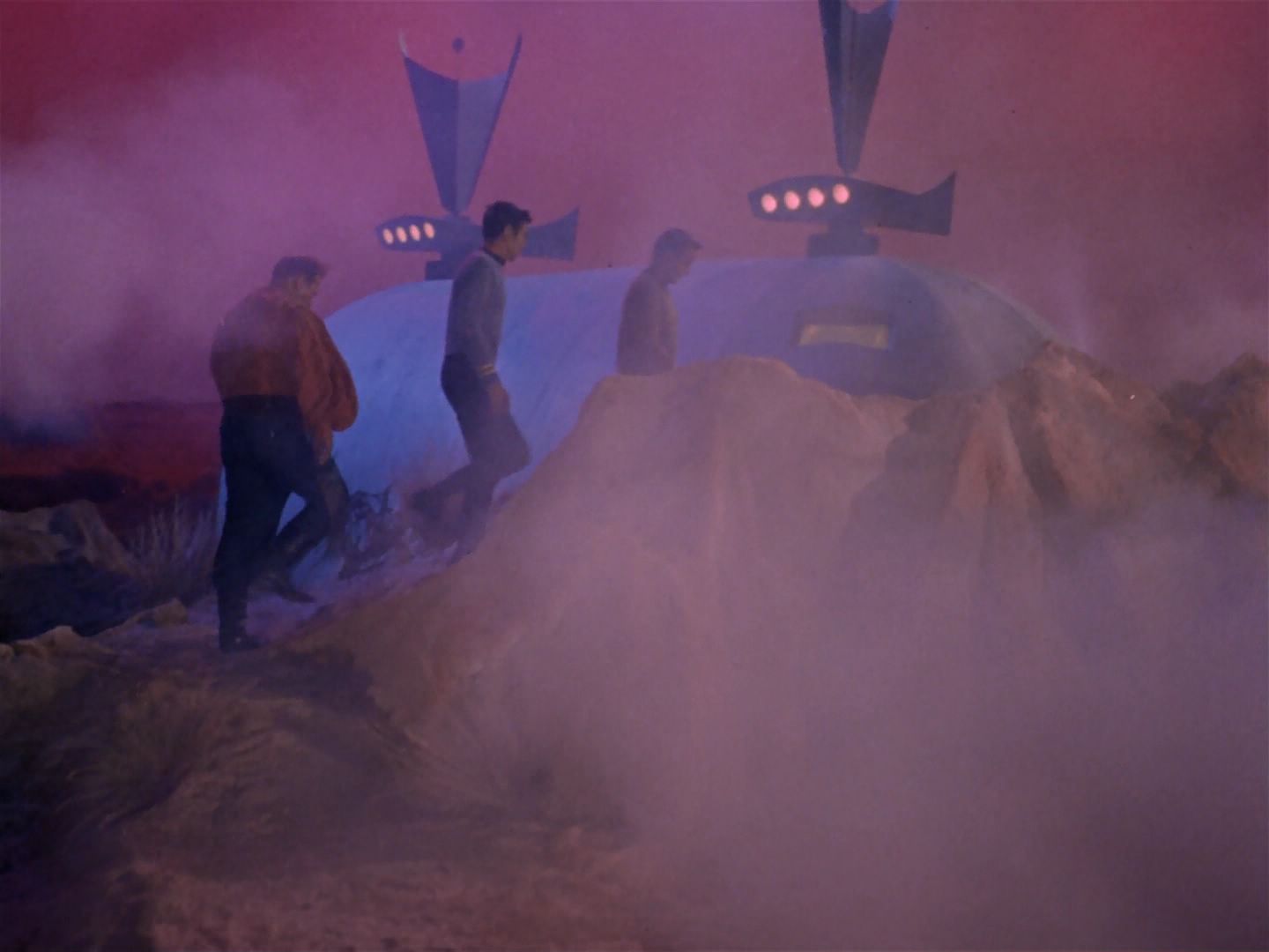 ariane179254_StarTrek_1x06_MuddsWomen_2456.jpg