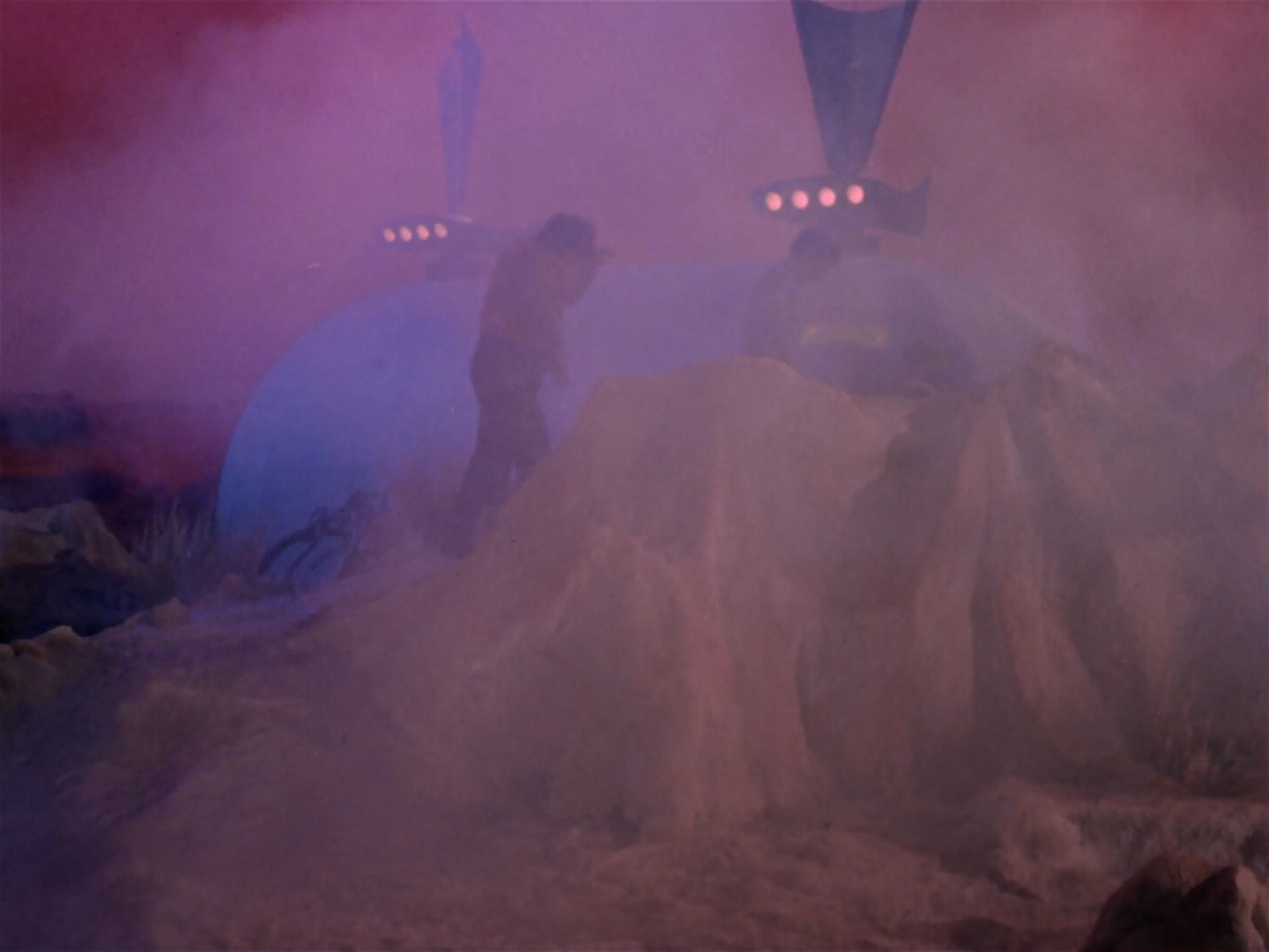 ariane179254_StarTrek_1x06_MuddsWomen_2458.jpg