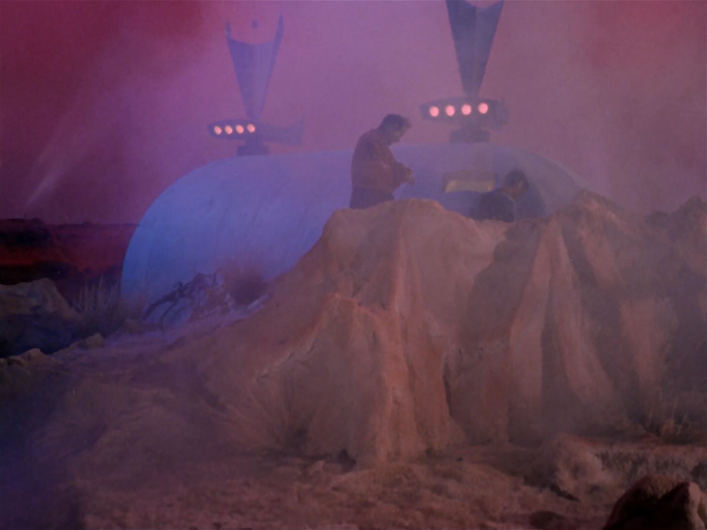 ariane179254_StarTrek_1x06_MuddsWomen_2459.jpg