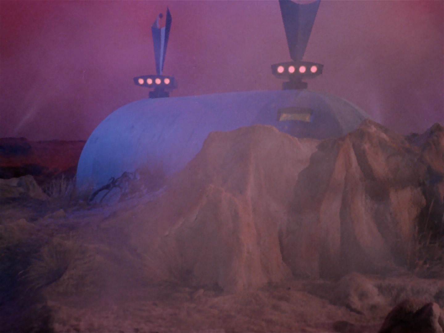 ariane179254_StarTrek_1x06_MuddsWomen_2462.jpg