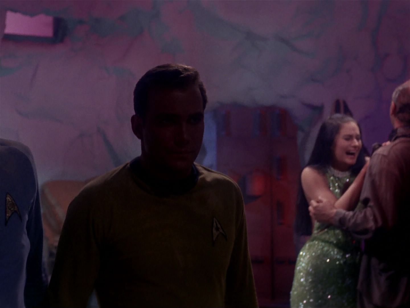 ariane179254_StarTrek_1x06_MuddsWomen_2481.jpg