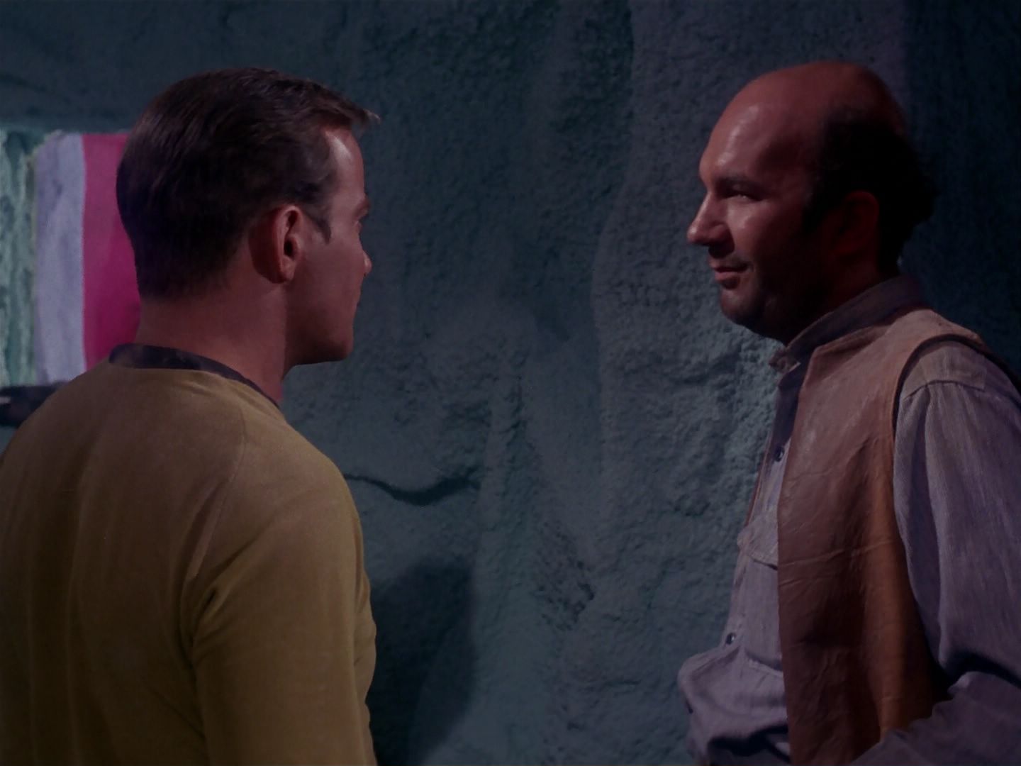 ariane179254_StarTrek_1x06_MuddsWomen_2493.jpg