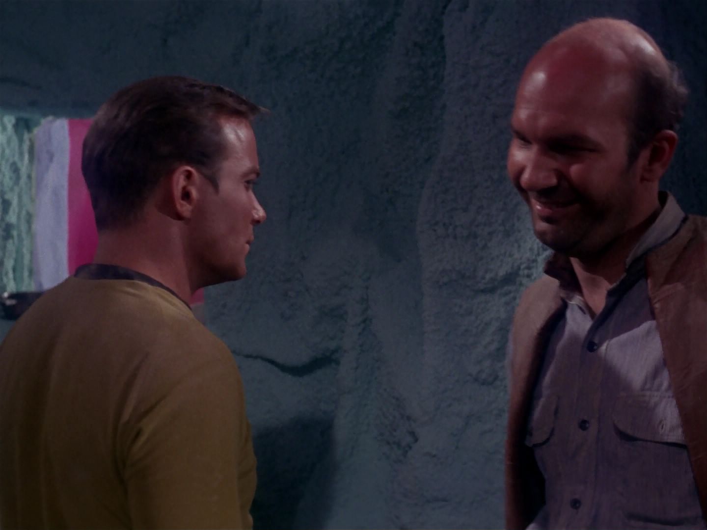 ariane179254_StarTrek_1x06_MuddsWomen_2497.jpg
