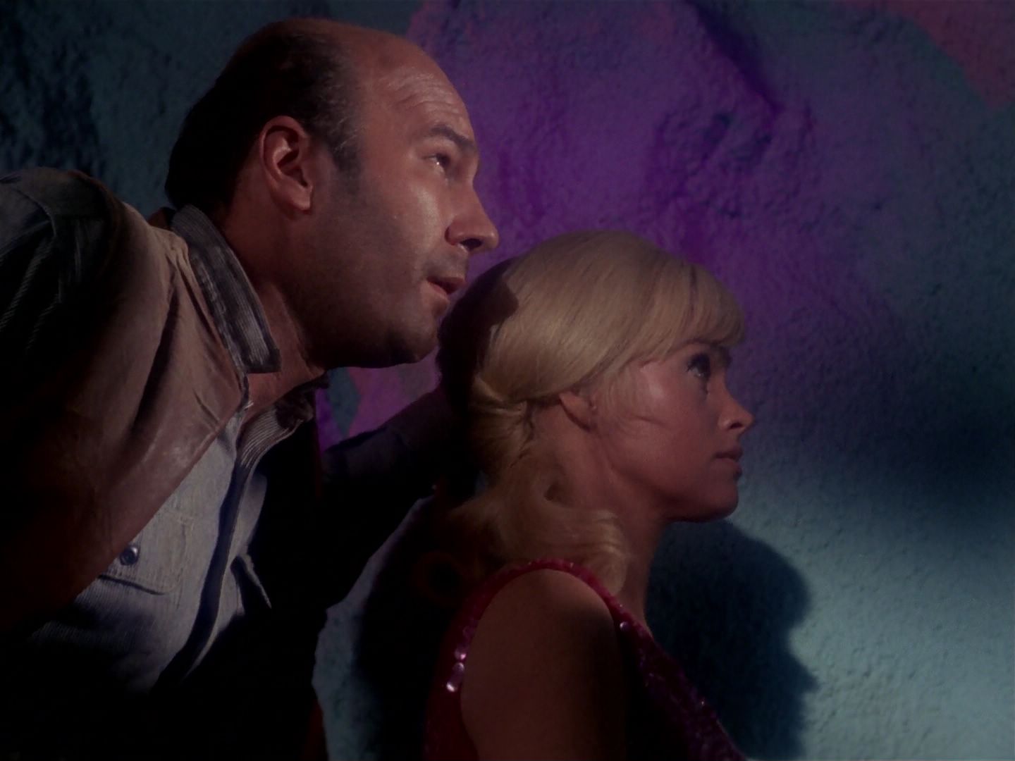 ariane179254_StarTrek_1x06_MuddsWomen_2547.jpg