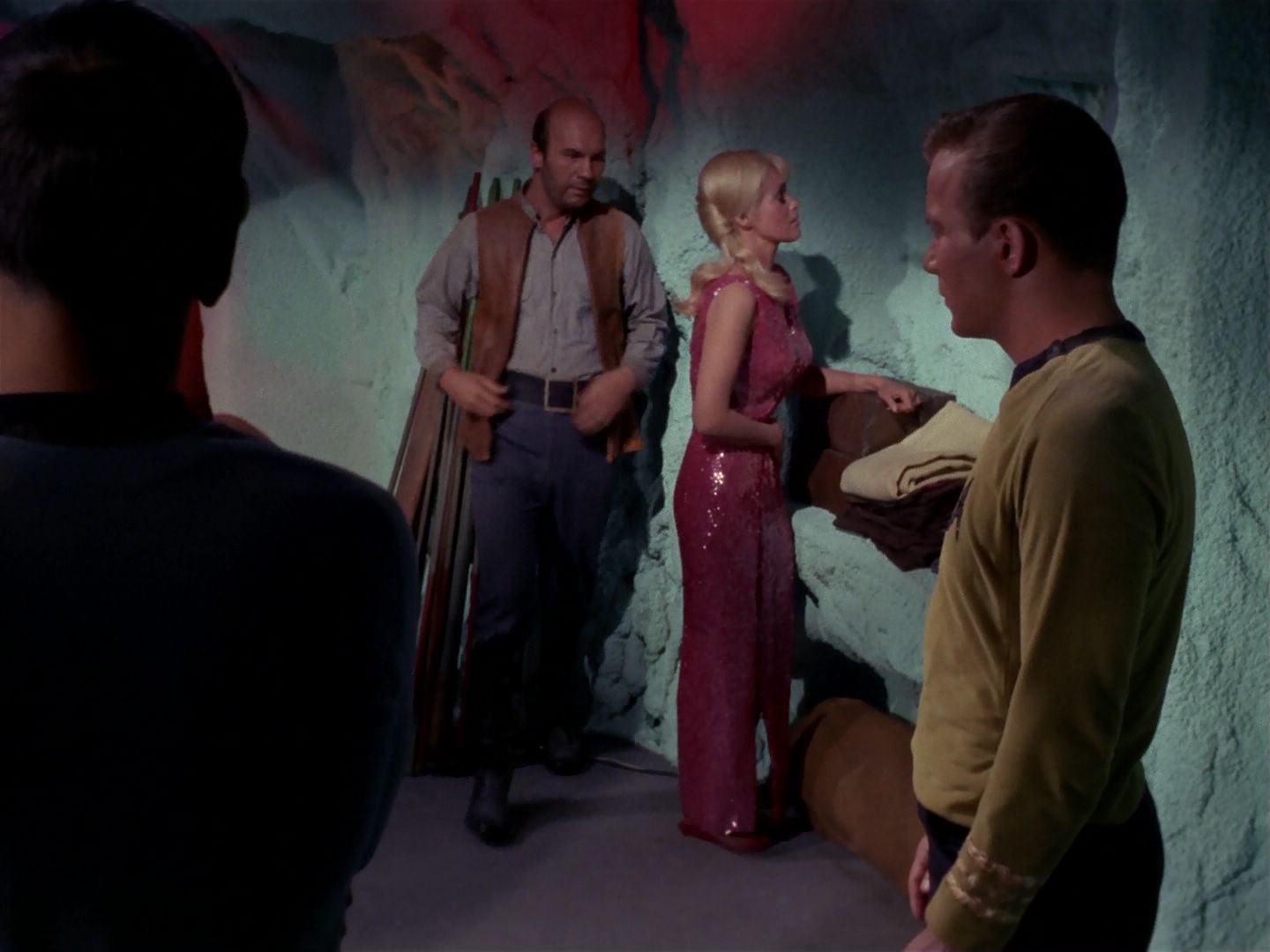 ariane179254_StarTrek_1x06_MuddsWomen_2567.jpg