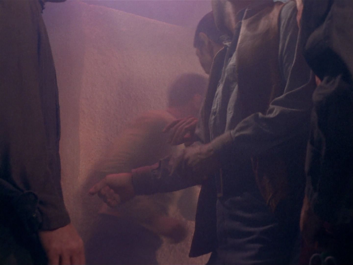 ariane179254_StarTrek_1x06_MuddsWomen_2643.jpg