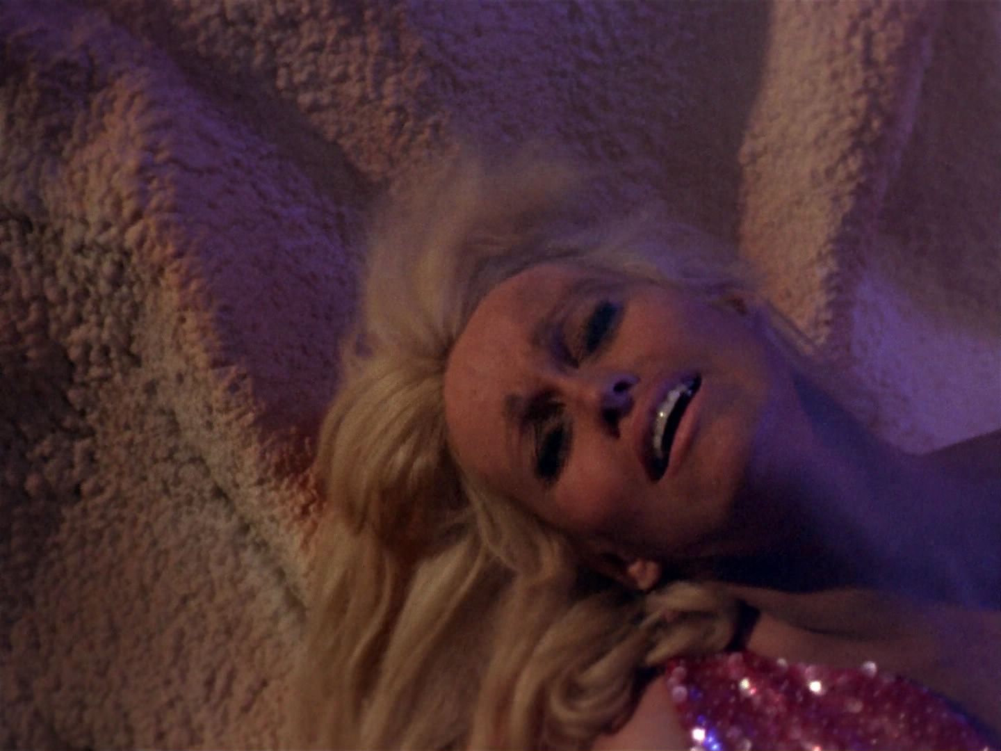 ariane179254_StarTrek_1x06_MuddsWomen_2707.jpg