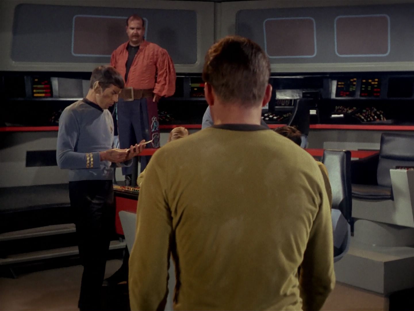 ariane179254_StarTrek_1x06_MuddsWomen_2757.jpg