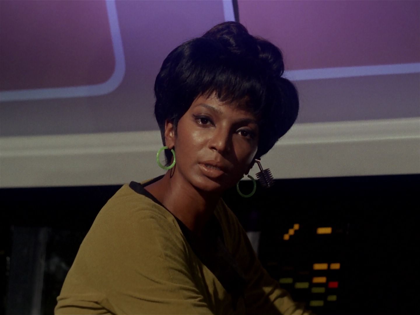 ariane179254_StarTrek_1x06_MuddsWomen_2786.jpg