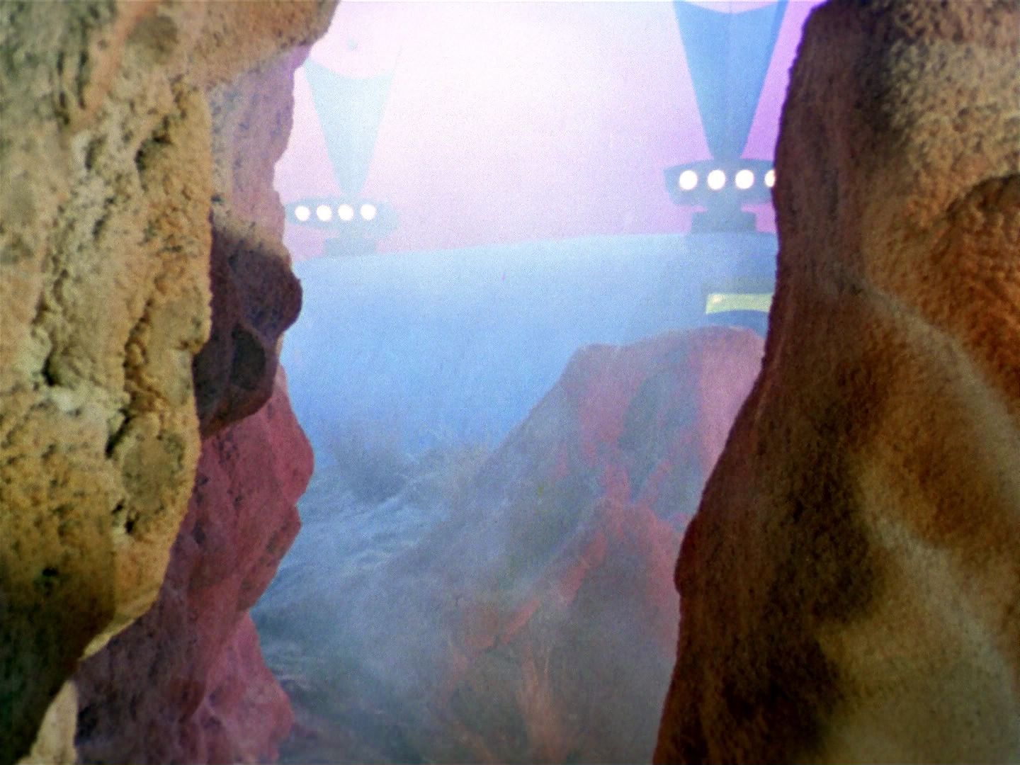 ariane179254_StarTrek_1x06_MuddsWomen_2816.jpg
