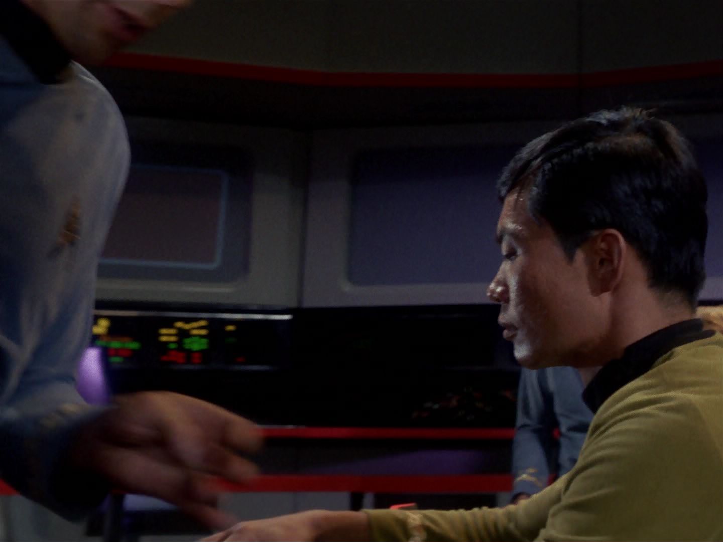 ariane179254_StarTrek_1x06_MuddsWomen_2887.jpg