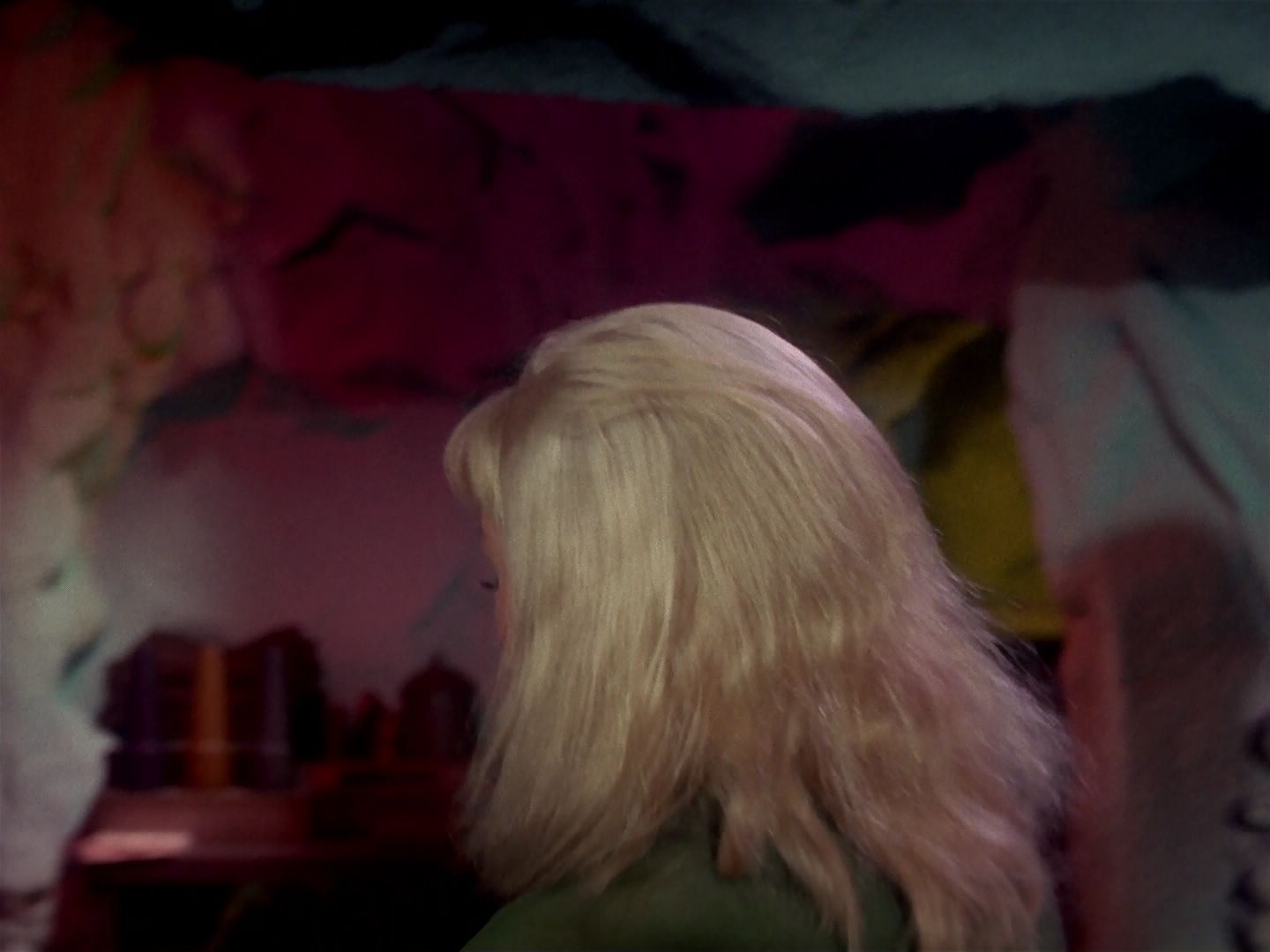 ariane179254_StarTrek_1x06_MuddsWomen_2972.jpg