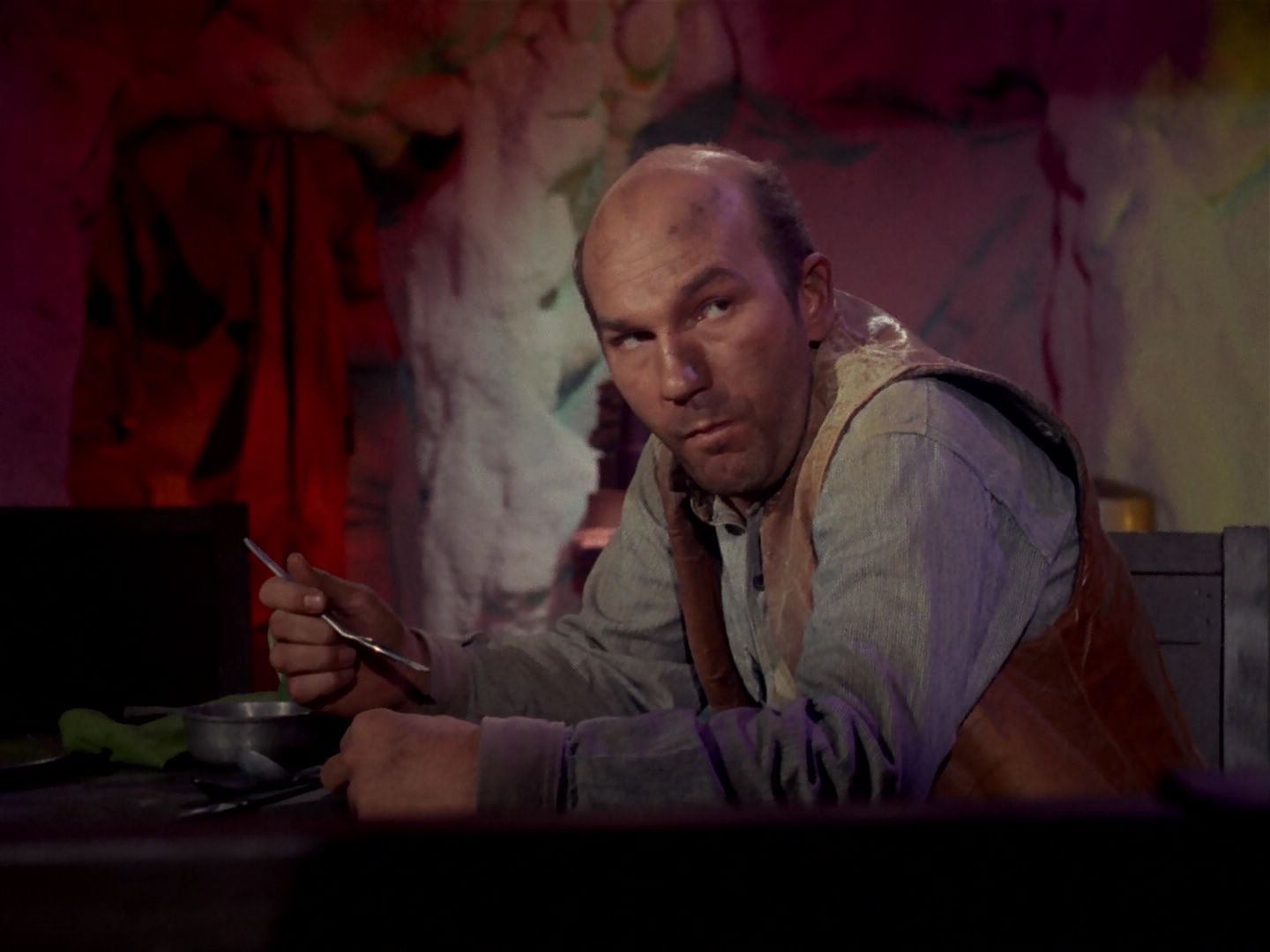 ariane179254_StarTrek_1x06_MuddsWomen_3008.jpg