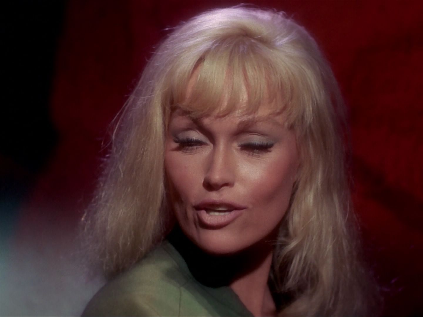 ariane179254_StarTrek_1x06_MuddsWomen_3014.jpg
