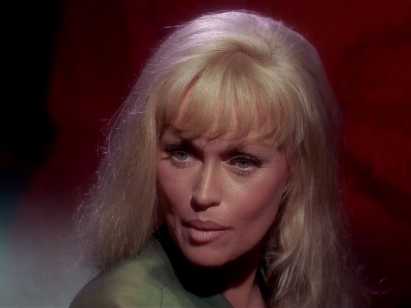 ariane179254_StarTrek_1x06_MuddsWomen_3015.jpg