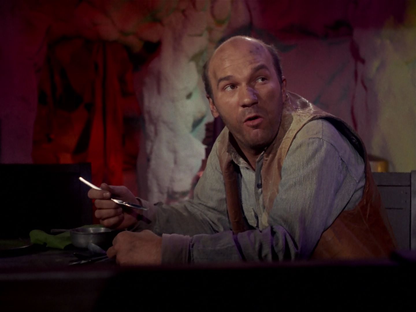 ariane179254_StarTrek_1x06_MuddsWomen_3021.jpg