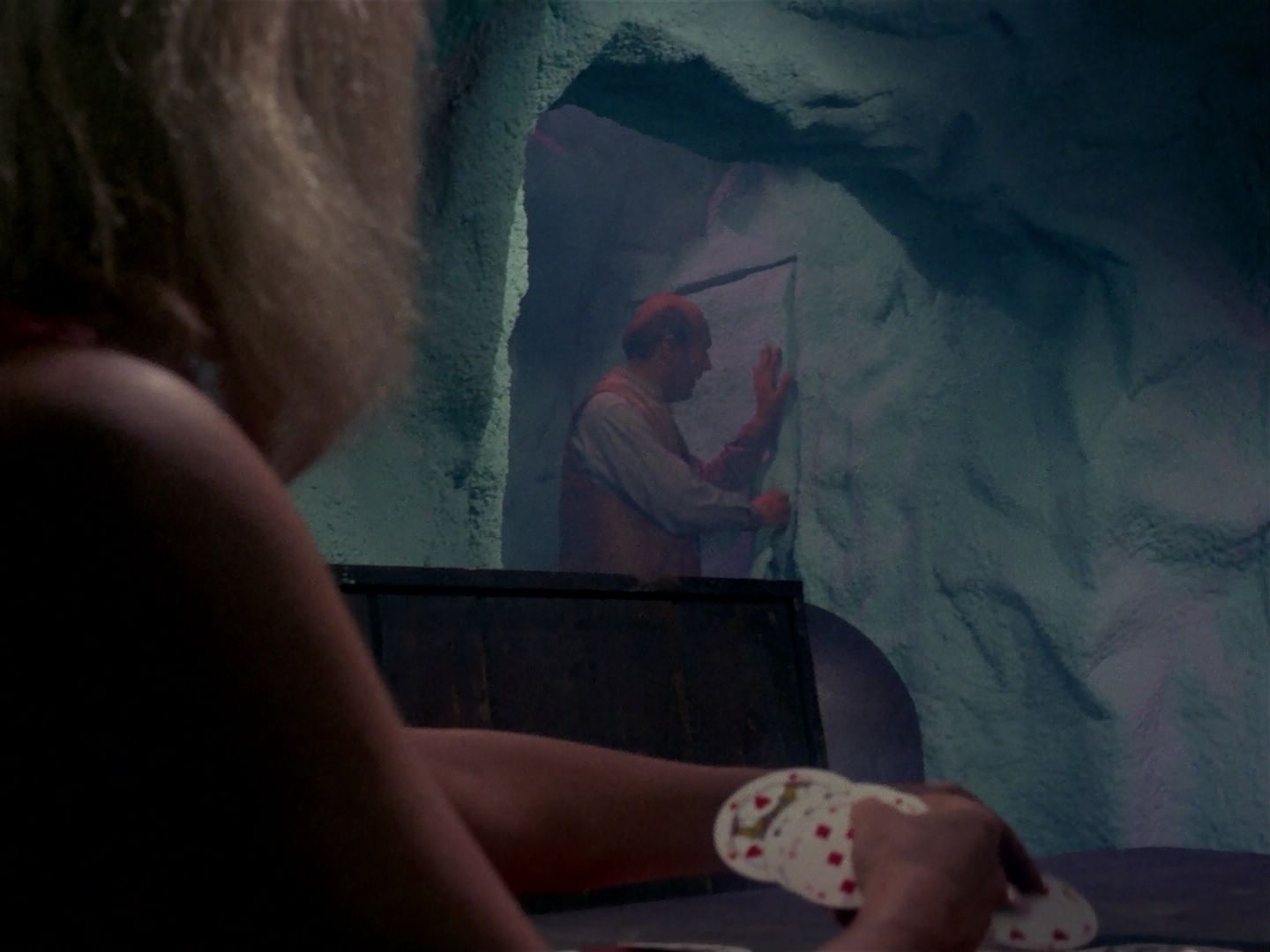 ariane179254_StarTrek_1x06_MuddsWomen_3065.jpg