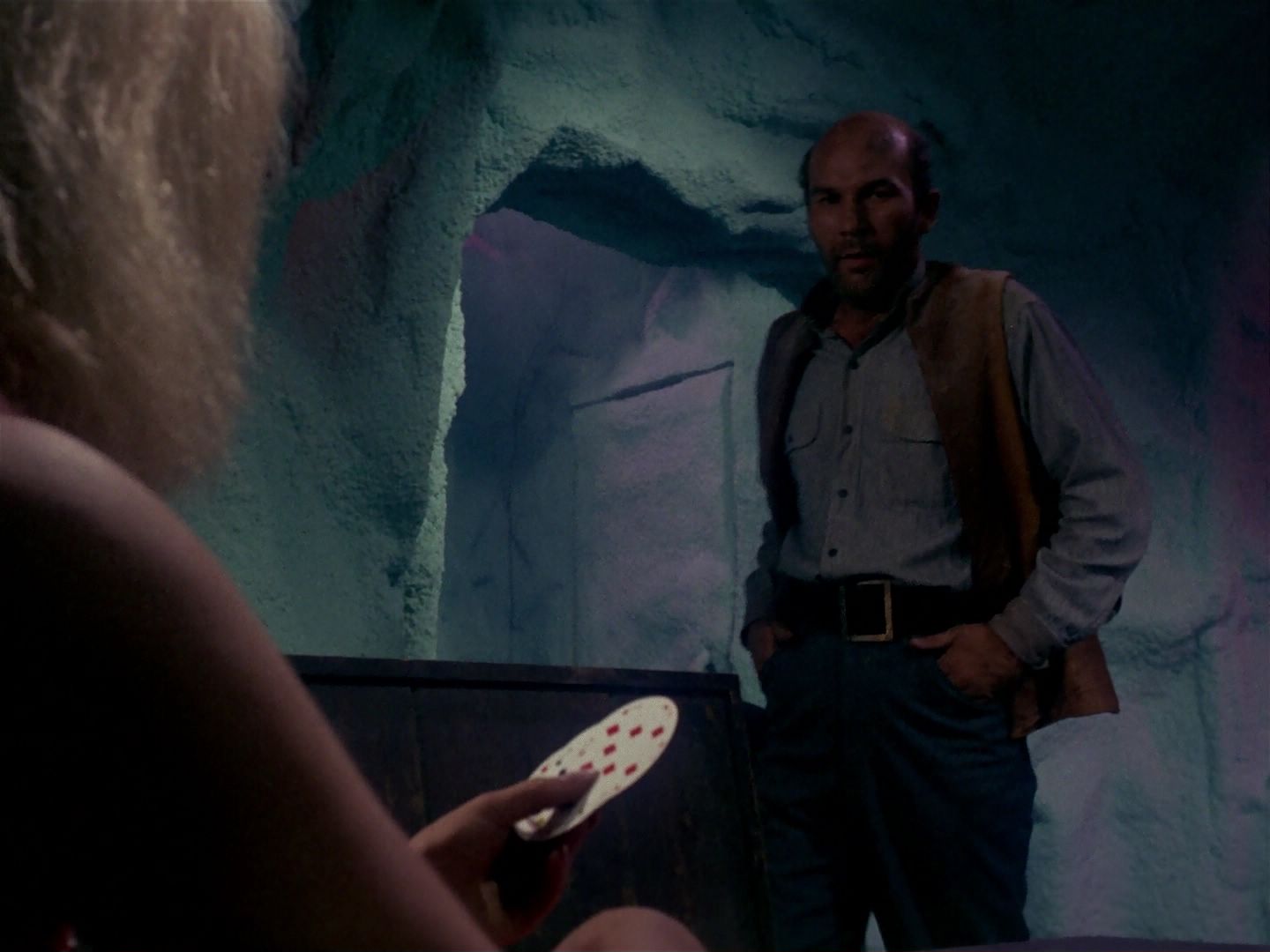 ariane179254_StarTrek_1x06_MuddsWomen_3077.jpg