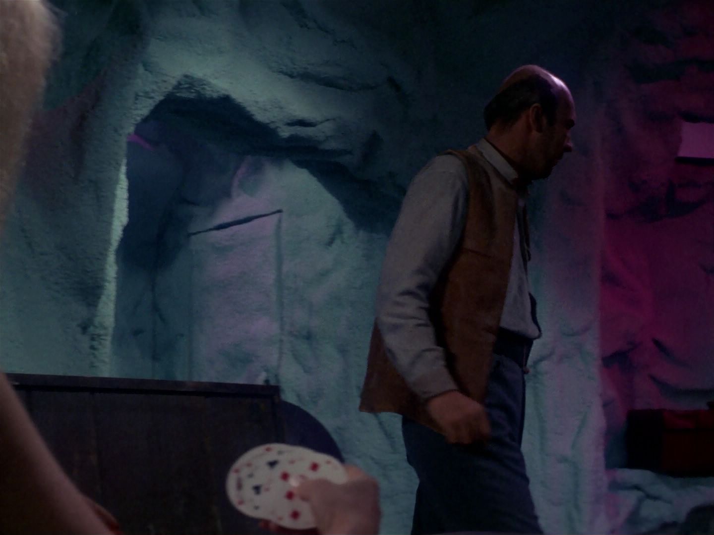 ariane179254_StarTrek_1x06_MuddsWomen_3097.jpg