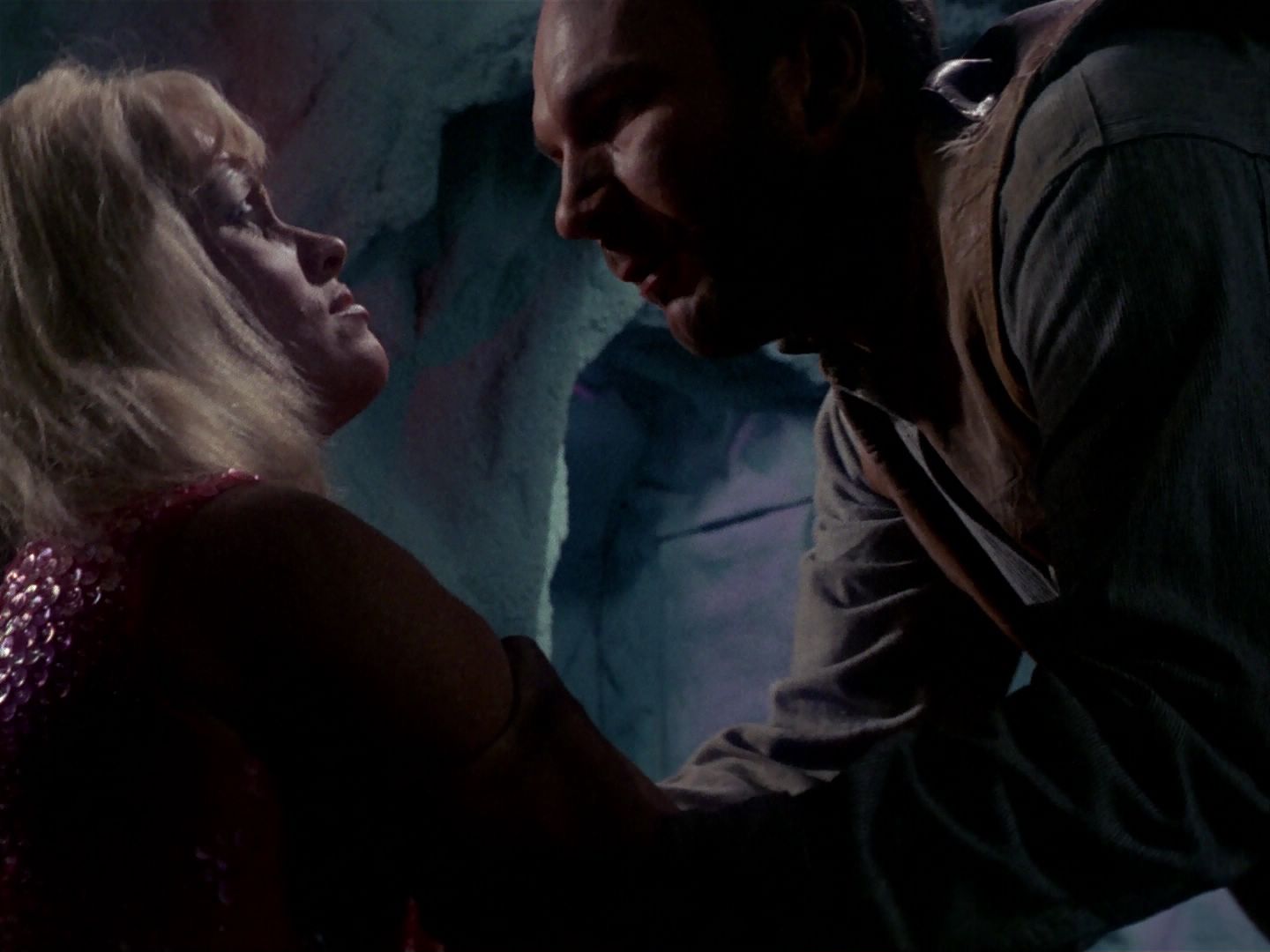 ariane179254_StarTrek_1x06_MuddsWomen_3115.jpg