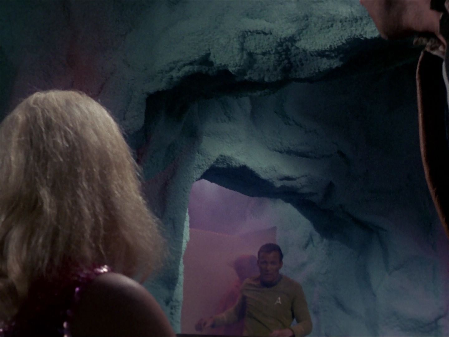 ariane179254_StarTrek_1x06_MuddsWomen_3121.jpg