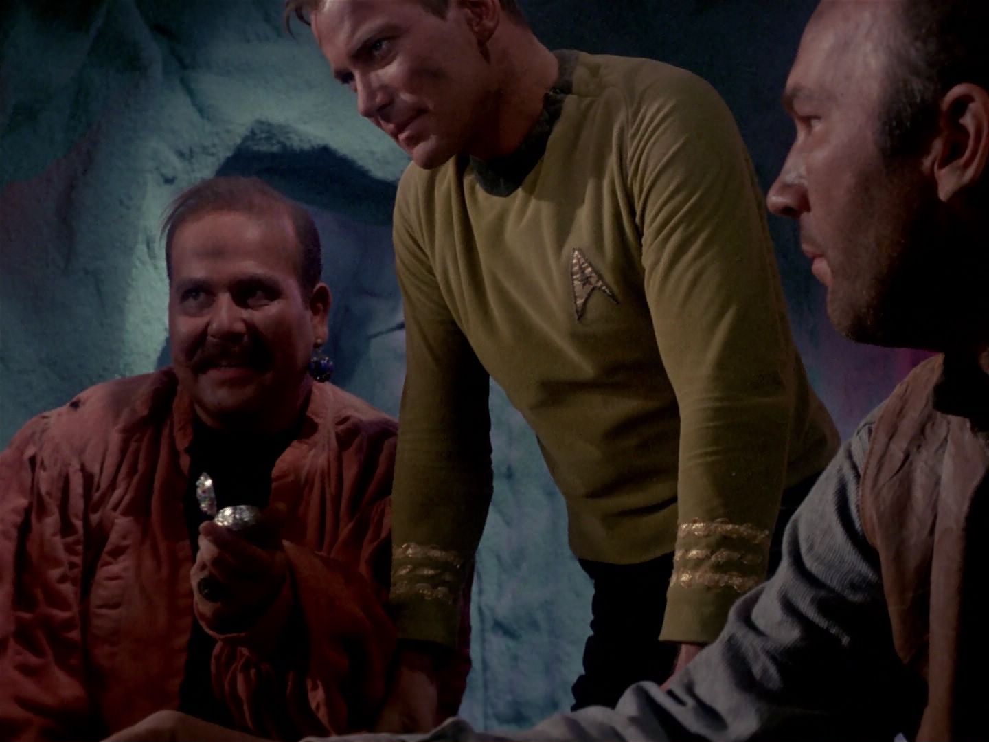 ariane179254_StarTrek_1x06_MuddsWomen_3166.jpg