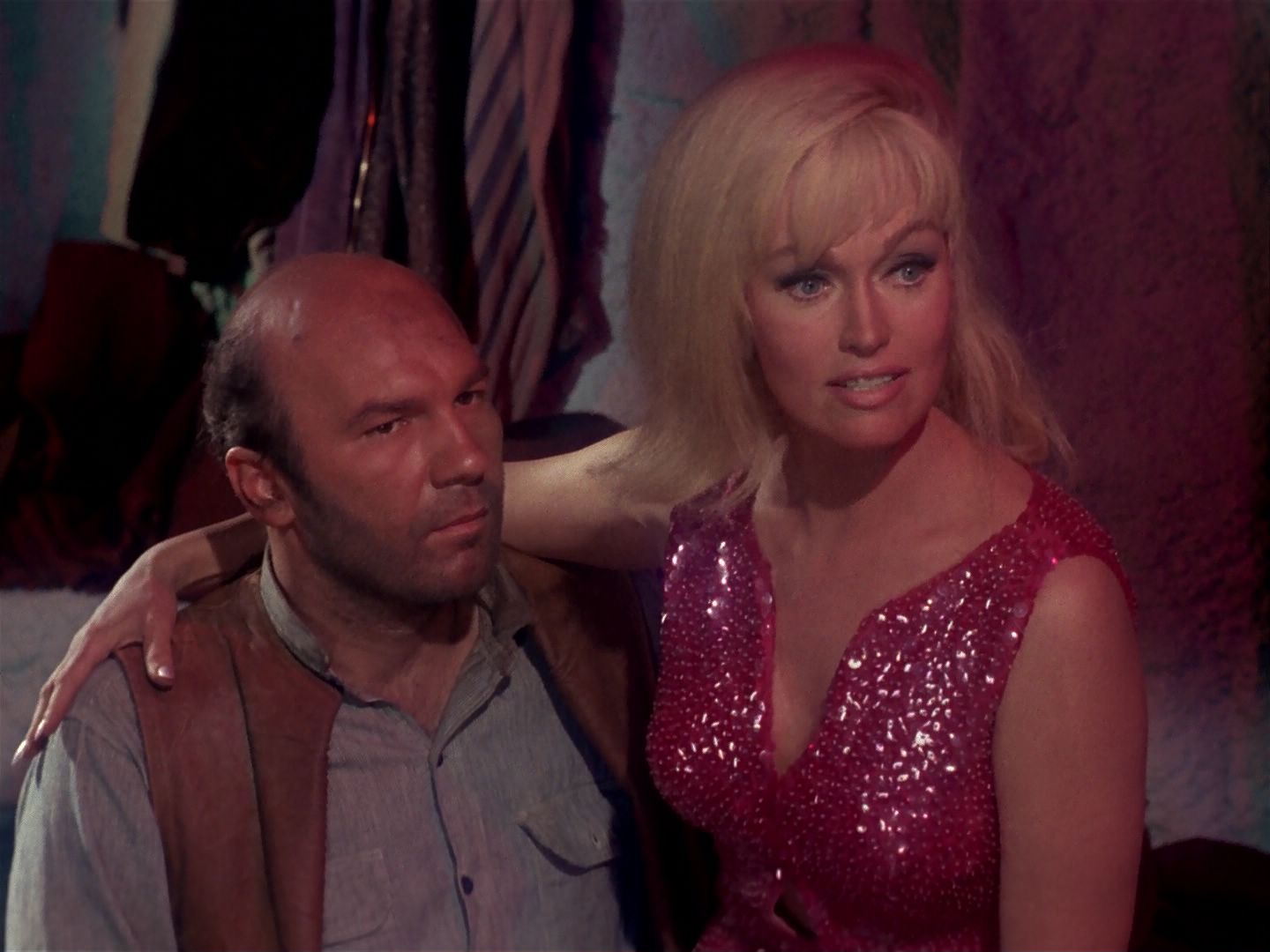 ariane179254_StarTrek_1x06_MuddsWomen_3363.jpg